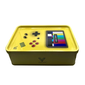 Metalowy pojemnik z tacką Gameboy